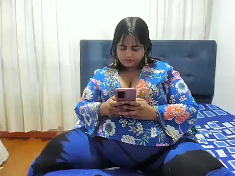 SusanaEshwar online show from November 2025 10:43:02 PM