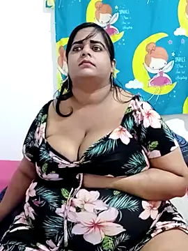 SusanaEshwar online show from April 2026 10:37:02 PM