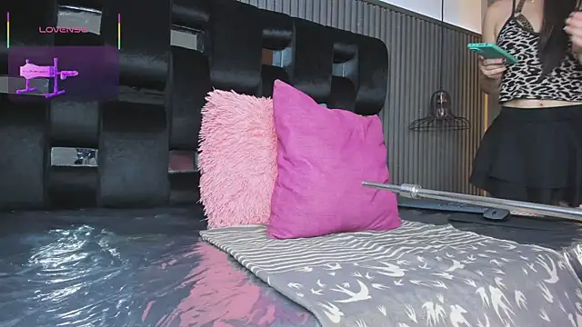 levana1 online show from October 2025 03:05:01 AM