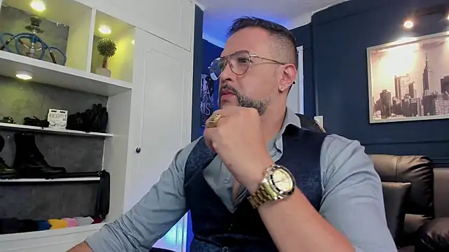 Snapshot of MrFrank_tattoo chatting on July 2026 02:20:01 PM MrFrank tattoo online show from July 2026 02:20:01 PM