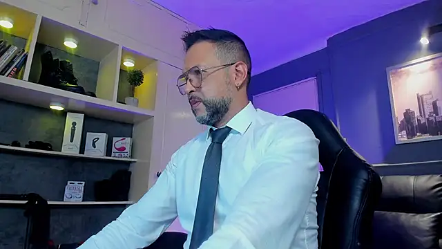 MrFrank tattoo online show from November 2025 11:25:01 AM