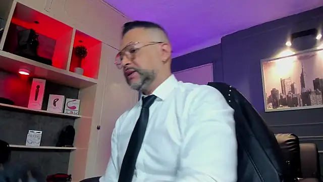 MrFrank tattoo online show from February 2026 11:56:02 AM