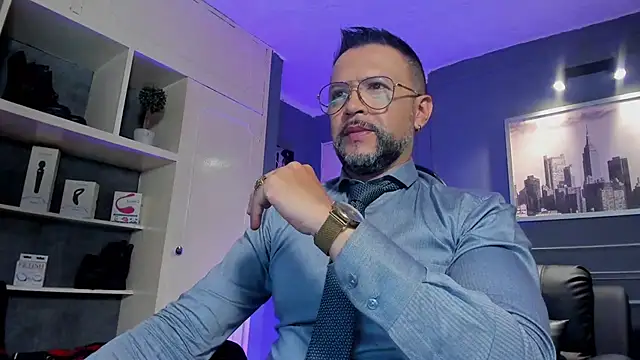 MrFrank tattoo online show from November 2025 10:42:01 AM