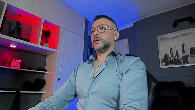 MrFrank tattoo online show from February 2026 10:37:02 AM