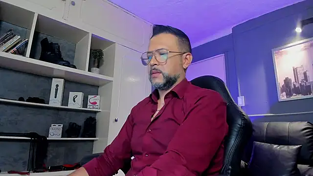 Snapshot of MrFrank_tattoo chatting on September 2025 11:57:01 AM MrFrank tattoo online show from September 2025 11:57:01 AM