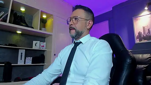 MrFrank tattoo online show from February 2026 10:42:02 AM