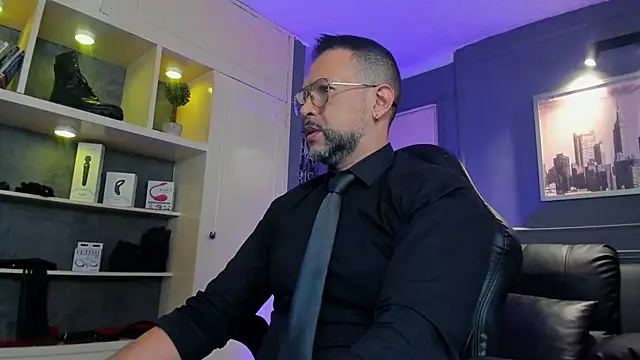 MrFrank tattoo online show from November 2025 12:27:01 PM