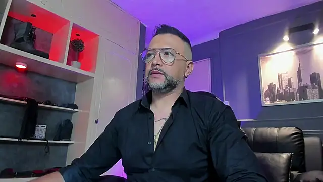 MrFrank tattoo online show from February 2026 10:39:01 AM