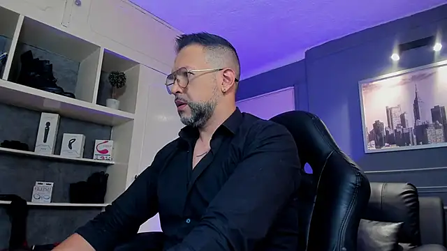 MrFrank tattoo online show from November 2025 11:37:01 AM