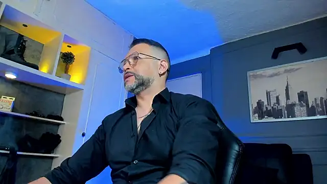 MrFrank tattoo online show from February 2026 10:37:02 AM