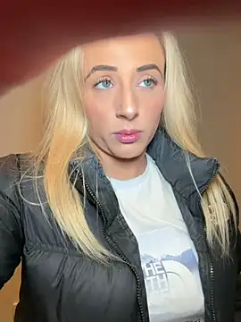 Strongqueen online show from December 2025 08:58:02 PM