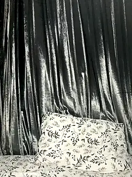 Strongqueen online show from November 2025 09:19:01 PM