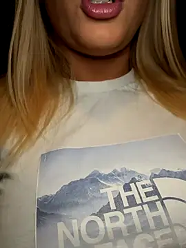 Strongqueen online show from October 2025 05:35:02 PM