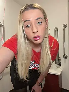 Strongqueen online show from April 2026 08:01:01 PM