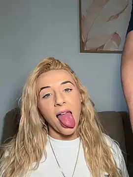Strongqueen online show from May 2026 04:10:01 PM