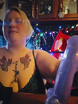 buxombosums online show from December 2025 07:10:02 AM