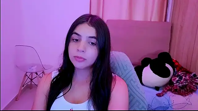  elenna online show from April 2026 07:09:01 PM