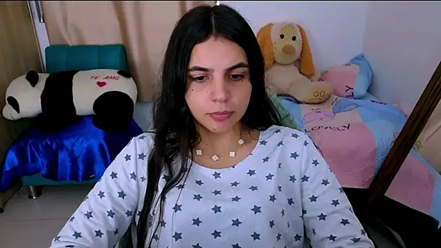  elenna online show from October 2025 06:52:02 PM