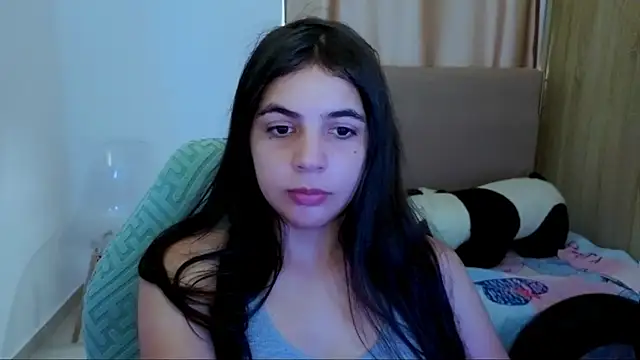 Snapshot of _elenna chatting on June 2026 05:41:02 PM elenna online show from June 2026 05:41:02 PM