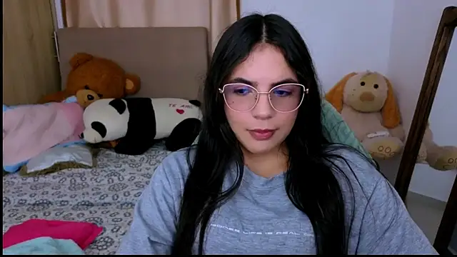  elenna online show from November 2025 03:28:02 PM