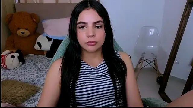  elenna online show from November 2025 05:13:01 PM