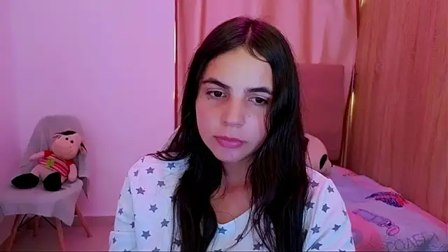 Snapshot of _elenna chatting on June 2026 05:29:01 PM elenna online show from June 2026 05:29:01 PM