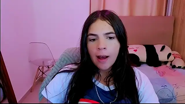  elenna online show from April 2026 06:11:01 PM