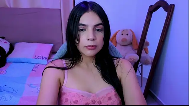  elenna online show from November 2025 05:50:02 PM