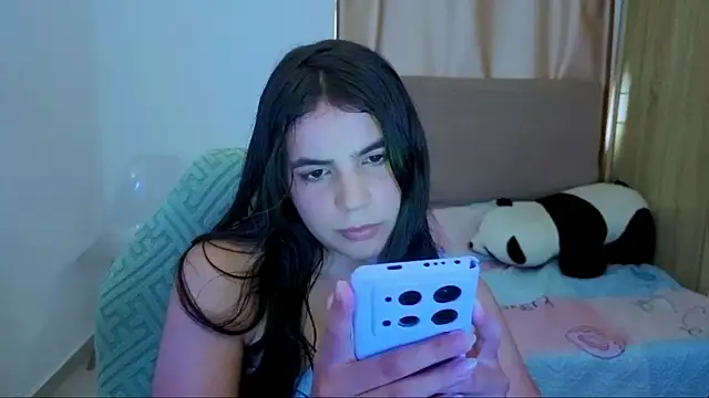 Snapshot of _elenna chatting on July 2026 06:00:02 PM elenna online show from July 2026 06:00:02 PM