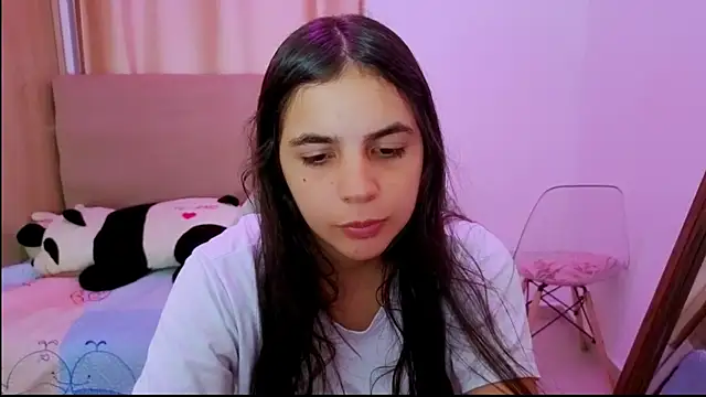  elenna online show from April 2026 06:01:01 PM