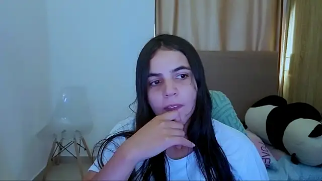 Snapshot of _elenna chatting on July 2026 05:41:02 PM elenna online show from July 2026 05:41:02 PM