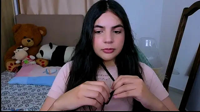  elenna online show from November 2025 05:35:02 PM