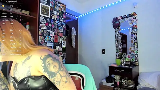 Snapshot of Jessie_williams chatting on December 2024 07:06:01 PM Jessie williams online show from December 2024 07:06:01 PM