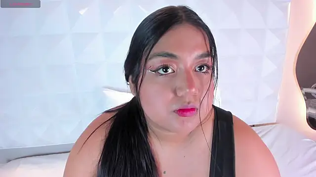 Snapshot of Crismat_ chatting on January 2025 04:12:01 AM Crismat online show from January 2025 04:12:01 AM