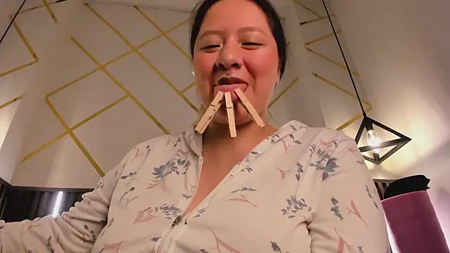  rebecca1 online show from March 2026 01:00:02 AM