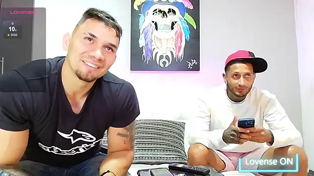 Snapshot of GendersonFit chatting on March 2025 08:51:01 PM GendersonFit online show from March 2025 08:51:01 PM