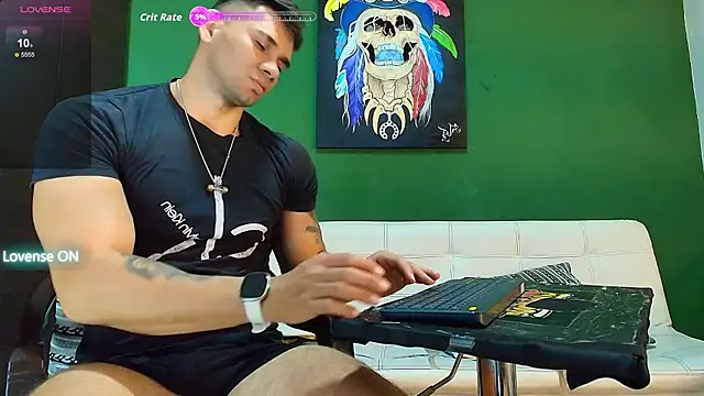 Snapshot of GendersonFit chatting on October 2025 09:15:02 PM GendersonFit online show from October 2025 09:15:02 PM