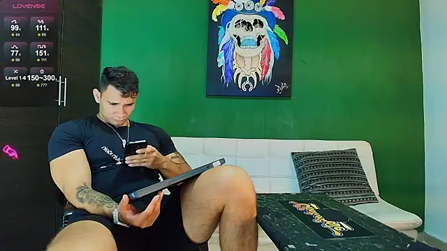 Snapshot of GendersonFit chatting on October 2025 10:09:02 PM GendersonFit online show from October 2025 10:09:02 PM