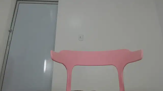 Snapshot of Upskirt_Squirt96 chatting on March 2025 01:38:02 PM Upskirt Squirt96 online show from March 2025 01:38:02 PM
