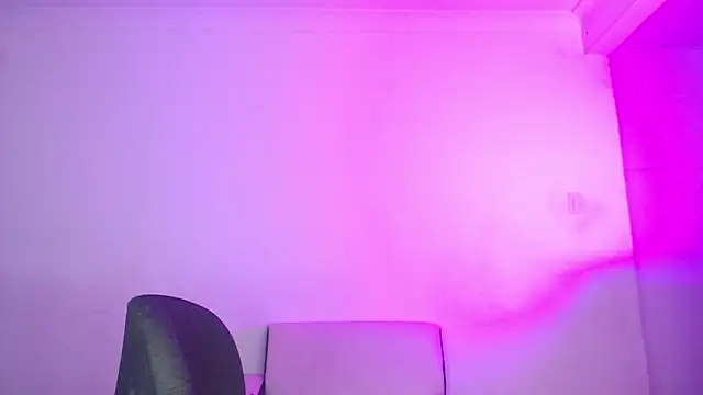 BiancaFollerach online show from November 2025 06:18:01 PM