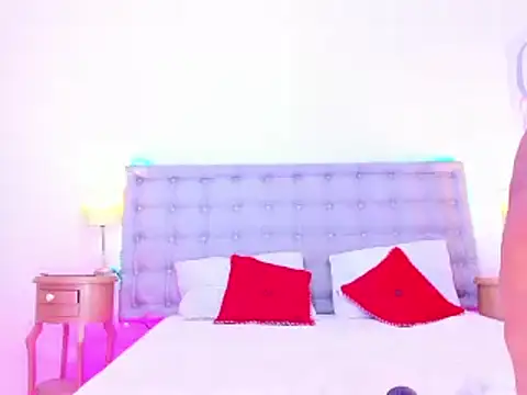 laqquishax online show from March 2025 11:00:02 PM