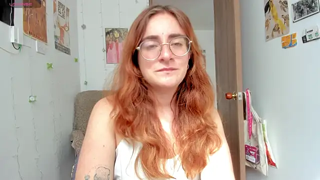 linda giggle online show from October 2025 02:07:01 PM