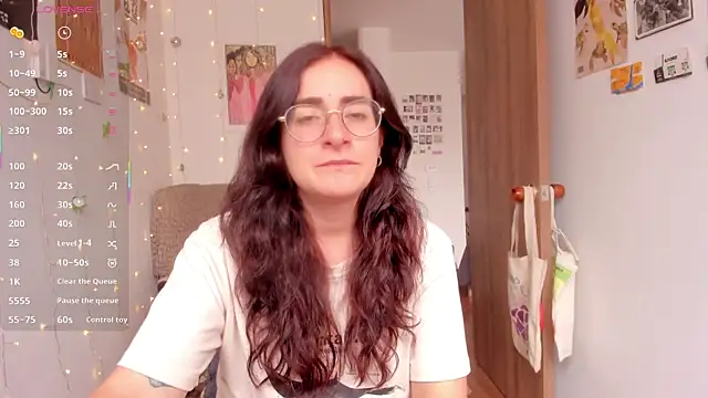 linda giggle online show from October 2025 03:01:01 PM