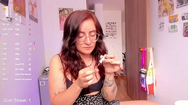 linda giggle online show from May 2026 02:42:02 PM