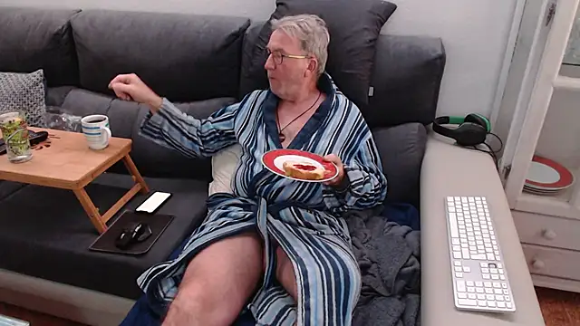 Nudelschwanz online show from March 2025 04:36:02 PM