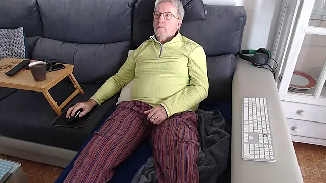 Nudelschwanz online show from March 2025 11:18:02 AM