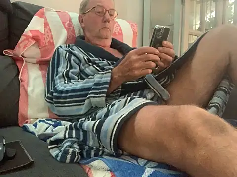 Nudelschwanz online show from November 2025 04:23:02 PM