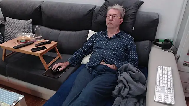 Nudelschwanz online show from March 2025 05:47:02 AM