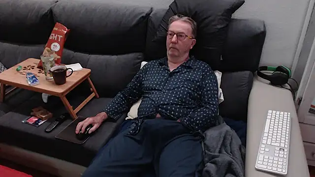 Nudelschwanz online show from March 2025 03:25:01 AM
