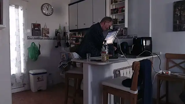 Nudelschwanz online show from February 2026 10:04:01 AM